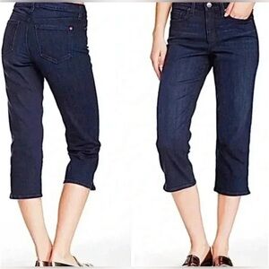 Spanx Slim X Casual Capri Size 29 (33) Dark Wash Denim Jeans NWT